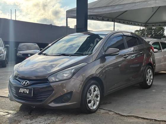 HYUNDAI HB20S 1.6 COMFORT PLUS 16V FLEX 4P MANUAL